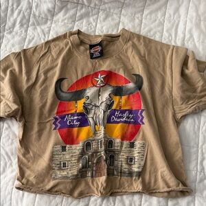 Harley-Davidson women’s vintage rare  Tan Tee with Alamo City Design